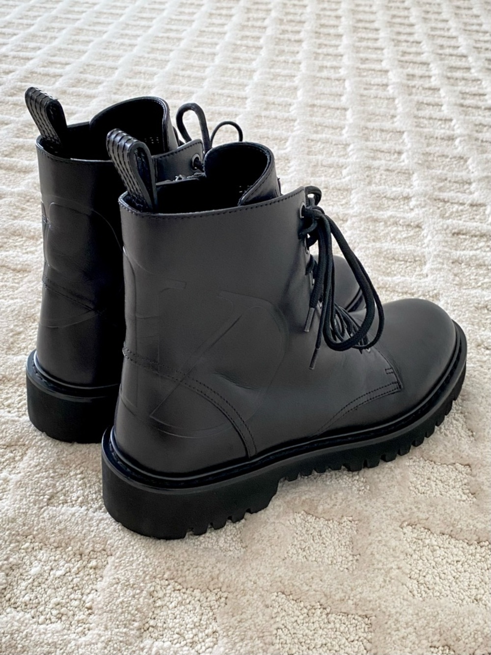 🌚VALENTINO Garavani Combat Boots - Picture 6 of 15